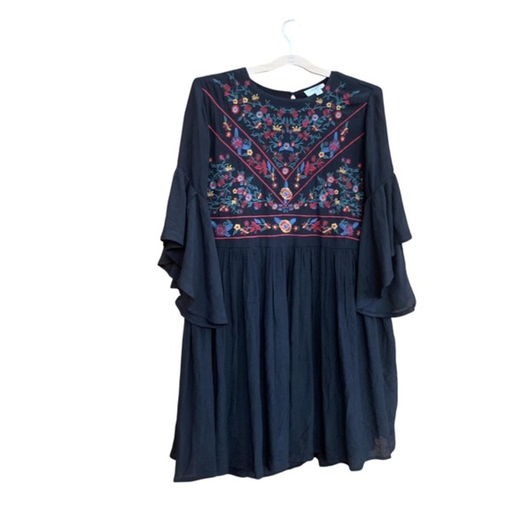 Umgee USA Dress Womens Medium Black Embroidered Boho Babydoll Ruffle Bell Sleeve